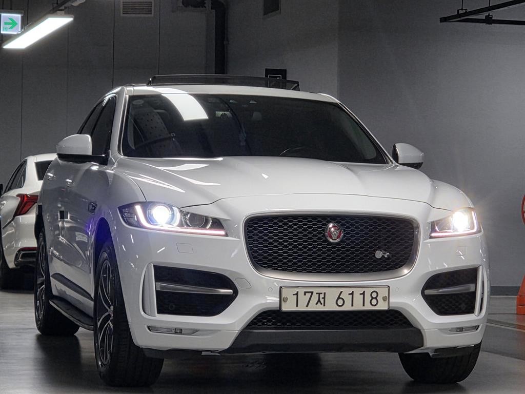 재규어 F-PACE 20d R-Sport 이미지 3