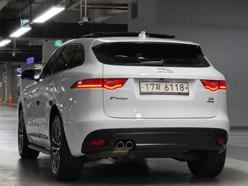 재규어 F-PACE 20d R-Sport 이미지 4