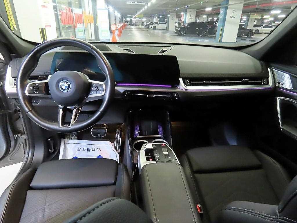 BMW iX1 iX1 (U11) xDrive 30 M 스포츠 이미지 10