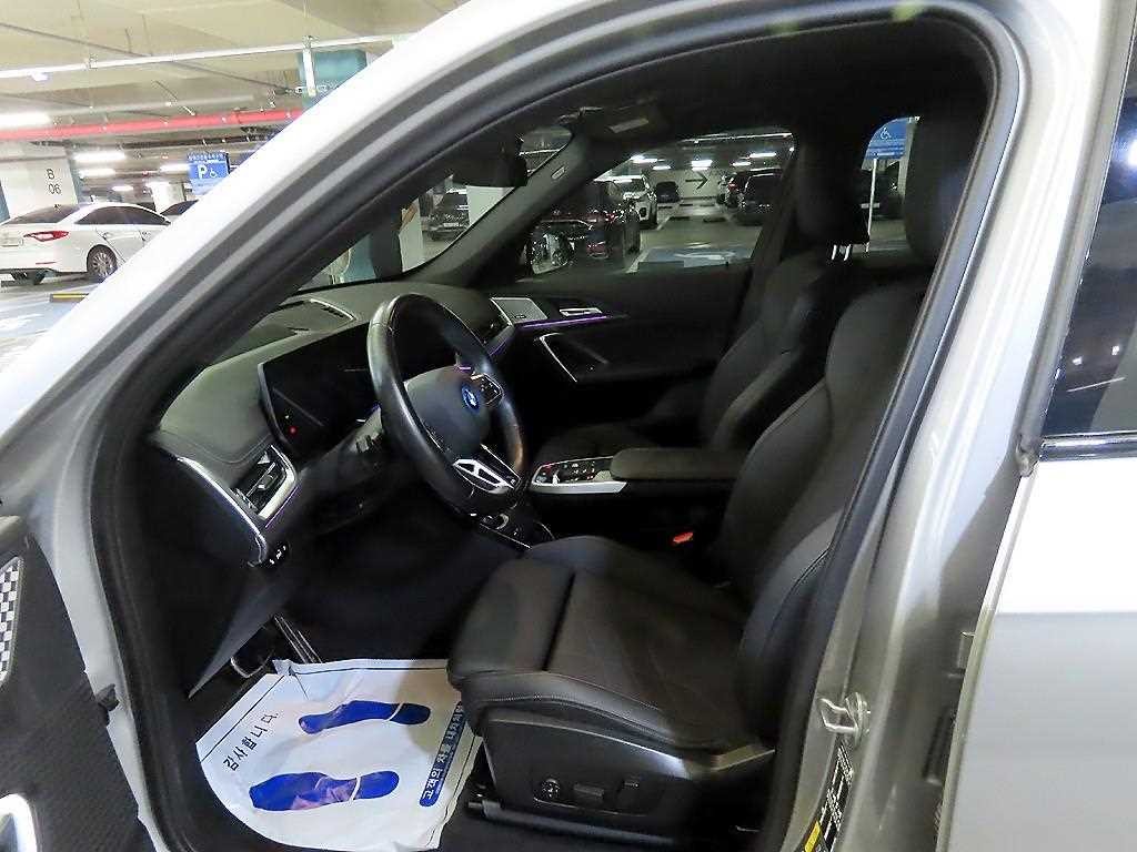 BMW iX1 iX1 (U11) xDrive 30 M 스포츠 이미지 6