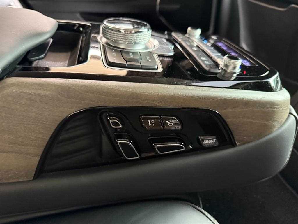 제네시스 G90 3.8 GDI AWD 프리미엄 럭셔리 이미지 10