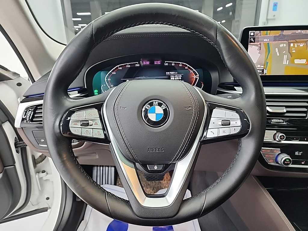 BMW 5시리즈 5시리즈 (G30) 523d 럭셔리 이미지 10