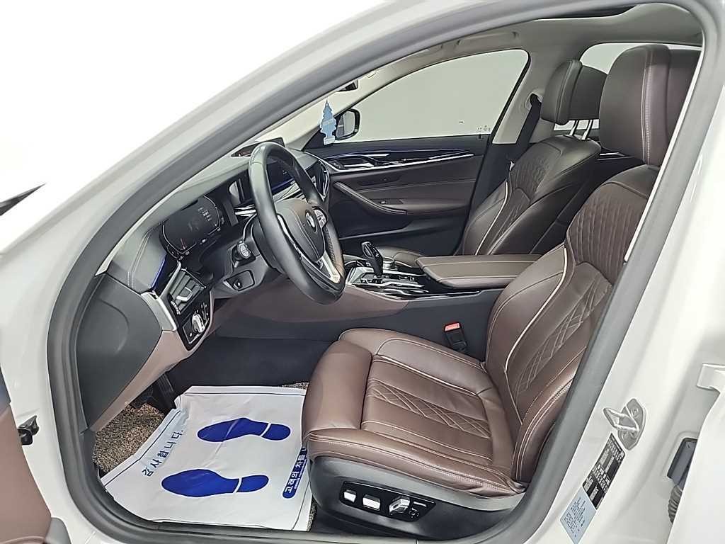BMW 5시리즈 5시리즈 (G30) 523d 럭셔리 이미지 12