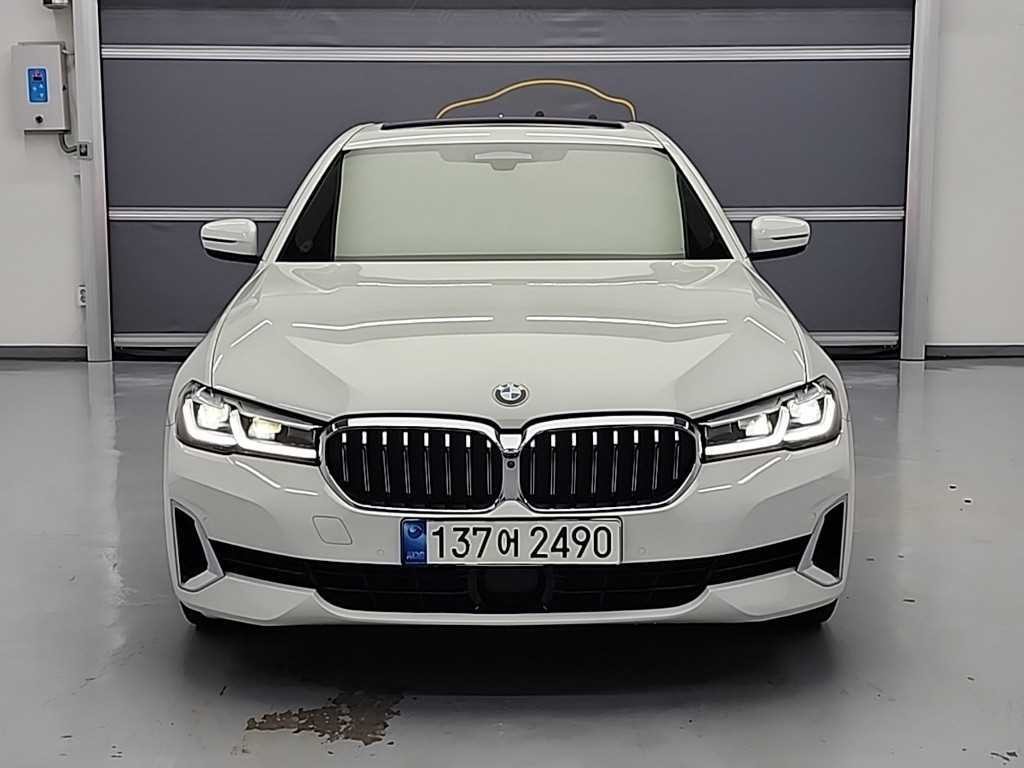 BMW 5시리즈 5시리즈 (G30) 523d 럭셔리 이미지 3