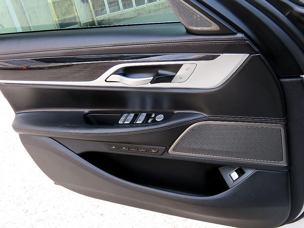 BMW 7시리즈 7시리즈 (G11) 730Ld xDrive M 스포츠 이미지 12
