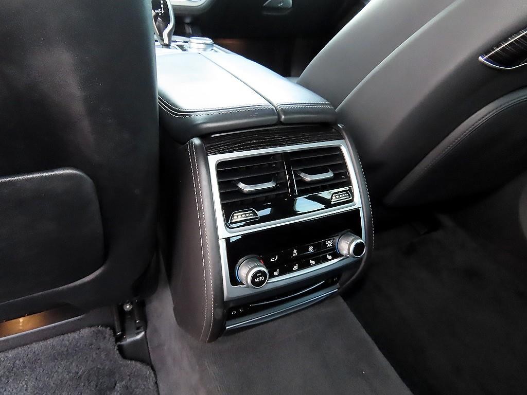 BMW 7시리즈 7시리즈 (G11) 730Ld xDrive M 스포츠 이미지 15
