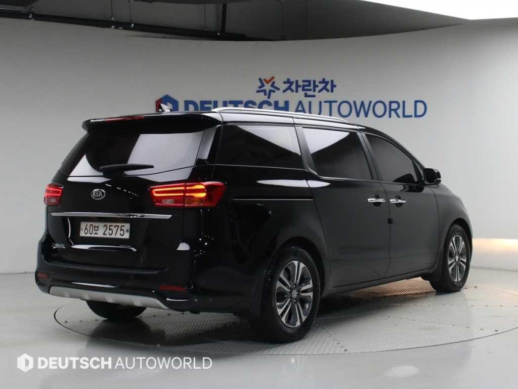 기아 카니발 더 뉴 카니발 디젤 9인승 럭셔리 이미지 2