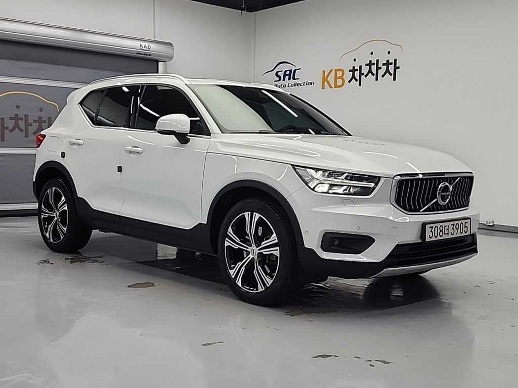볼보 XC40 T4 4WD 인스크립션 이미지 4