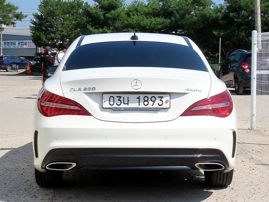 벤츠 CLA 클래스 CLA클래스 CLA 250 4MATIC AMG LINE 이미지 4