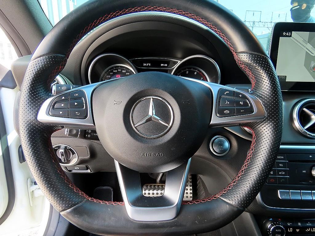벤츠 CLA 클래스 CLA클래스 CLA 250 4MATIC AMG LINE 이미지 8