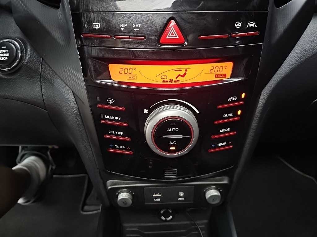 KG모빌리티(쌍용) 티볼리 티볼리 에어 4WD 디젤 1.6 RX 이미지 10