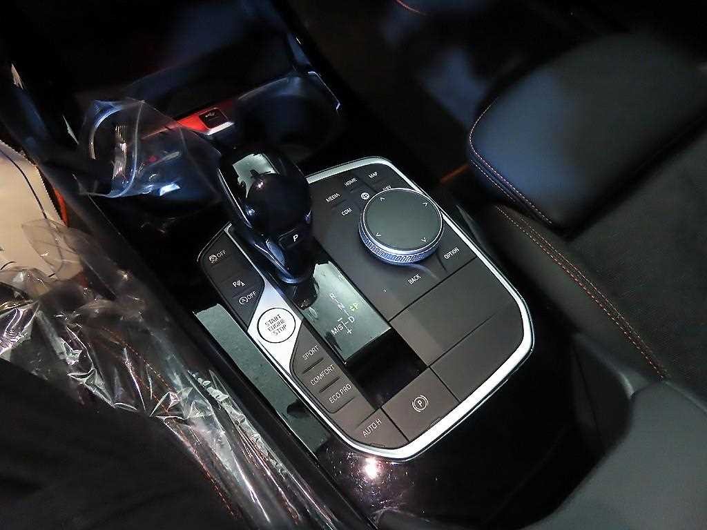 BMW 1시리즈 1시리즈 (F40) 118d 스포츠 이미지 12
