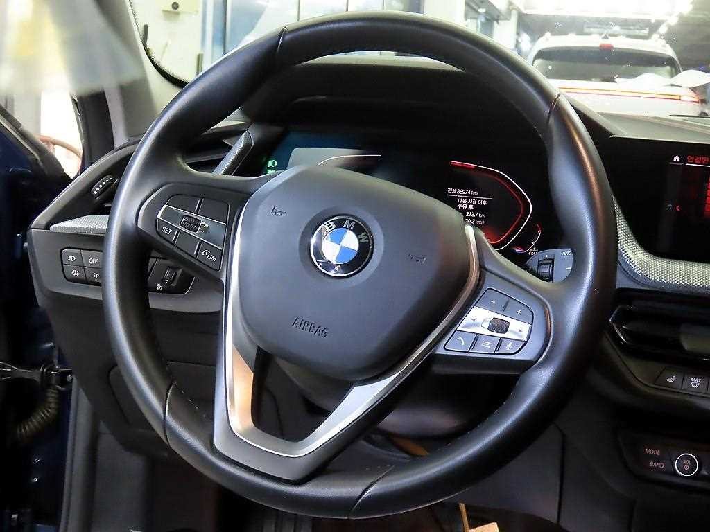 BMW 1시리즈 1시리즈 (F40) 118d 스포츠 이미지 8