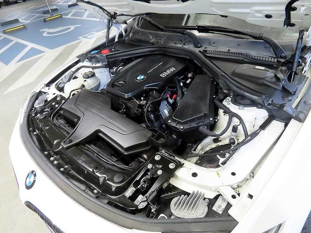 BMW 4시리즈 4시리즈 (F32) 420d 그란쿠페 럭셔리 이미지 19