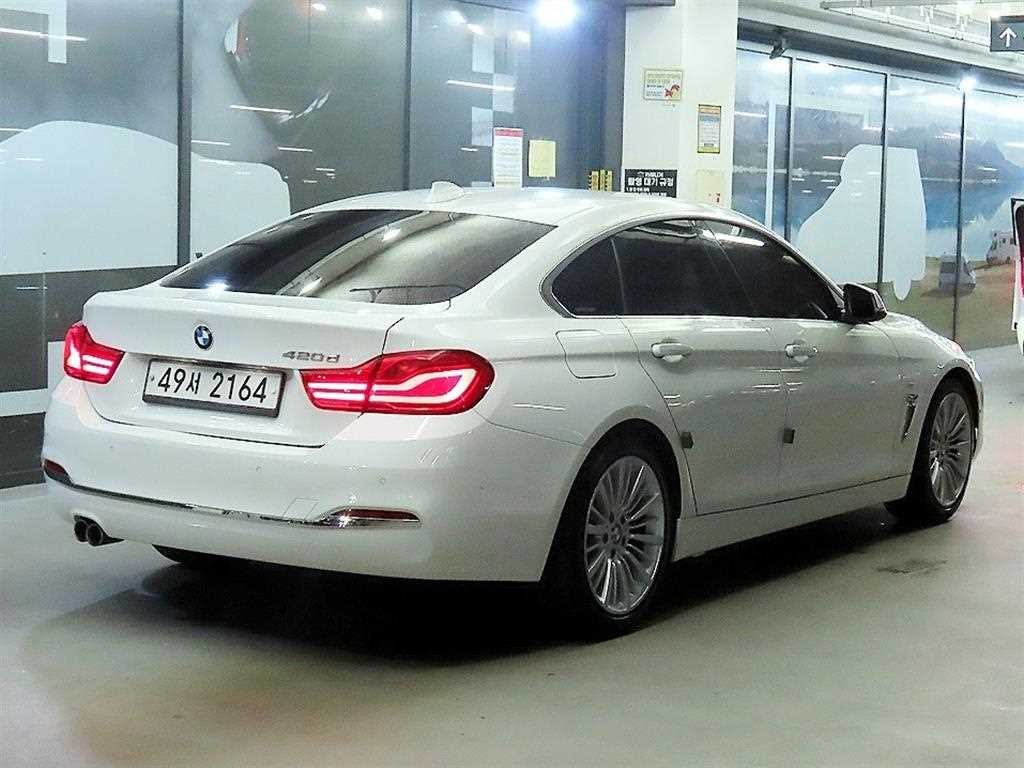 BMW 4시리즈 4시리즈 (F32) 420d 그란쿠페 럭셔리 이미지 4