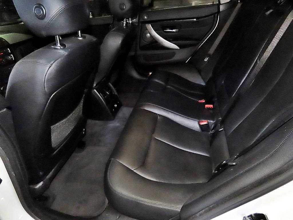 BMW 4시리즈 4시리즈 (F32) 420d 그란쿠페 럭셔리 이미지 7