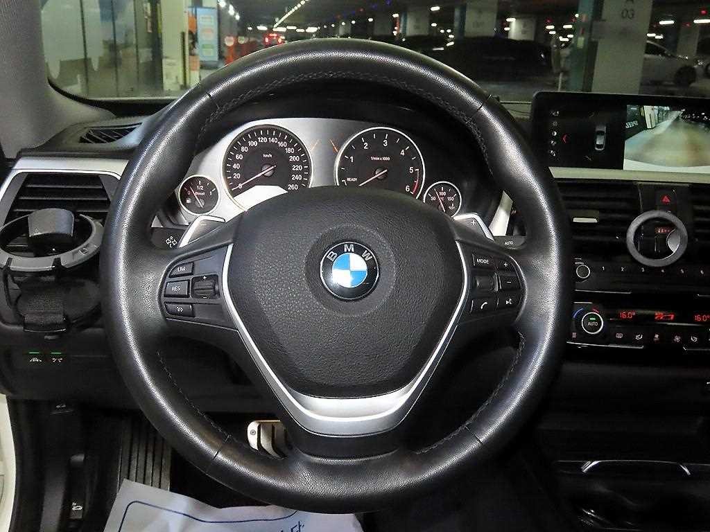 BMW 4시리즈 4시리즈 (F32) 420d 그란쿠페 럭셔리 이미지 8