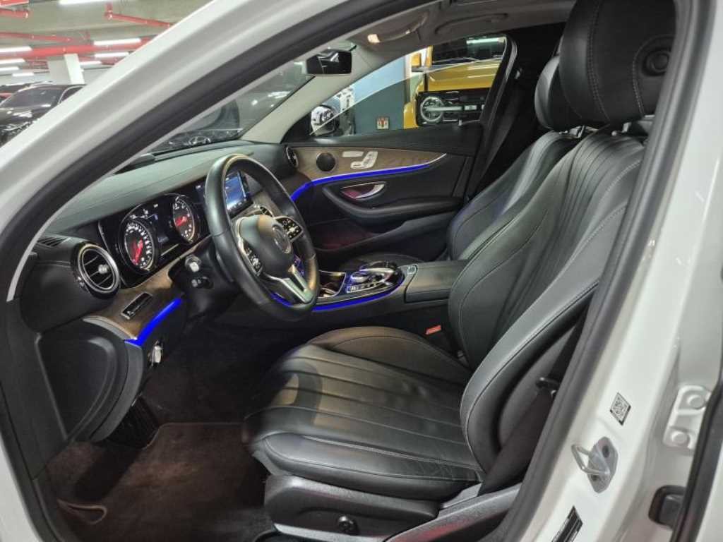 벤츠 E 클래스 E-클래스 W213 E220d 4MATIC 익스클루시브 이미지 10