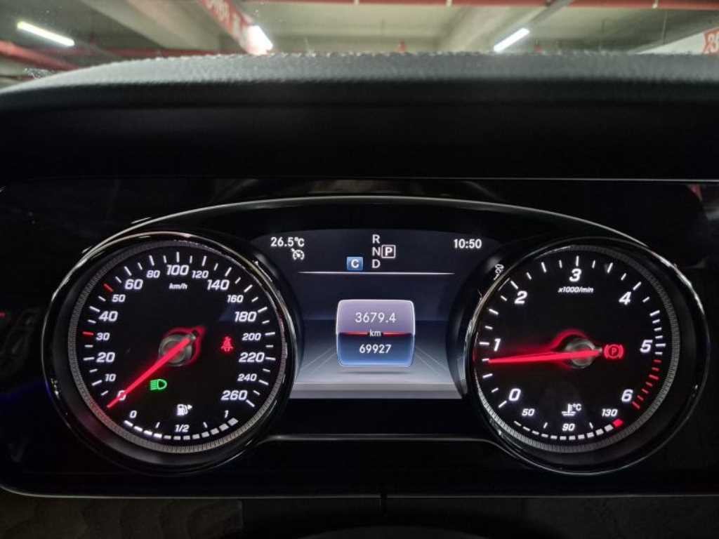 벤츠 E 클래스 E-클래스 W213 E220d 4MATIC 익스클루시브 이미지 16