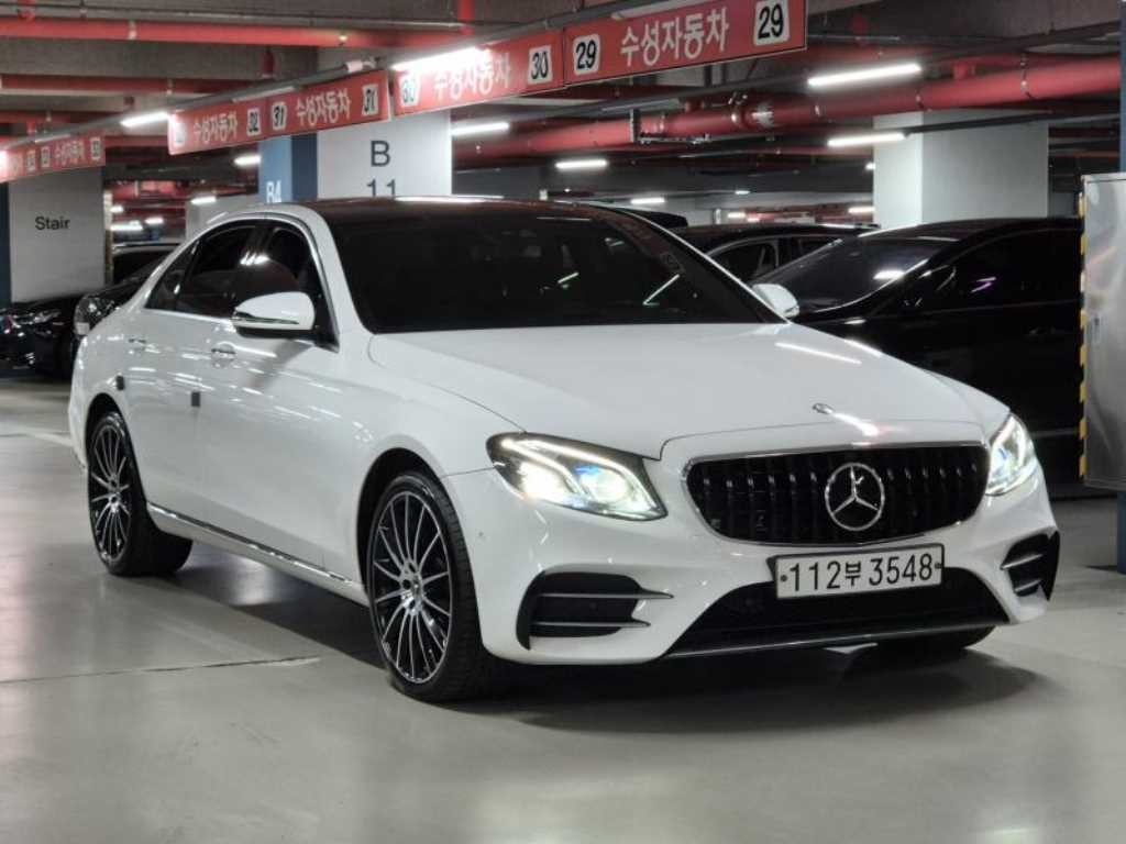 벤츠 E 클래스 E-클래스 W213 E220d 4MATIC 익스클루시브 이미지 2