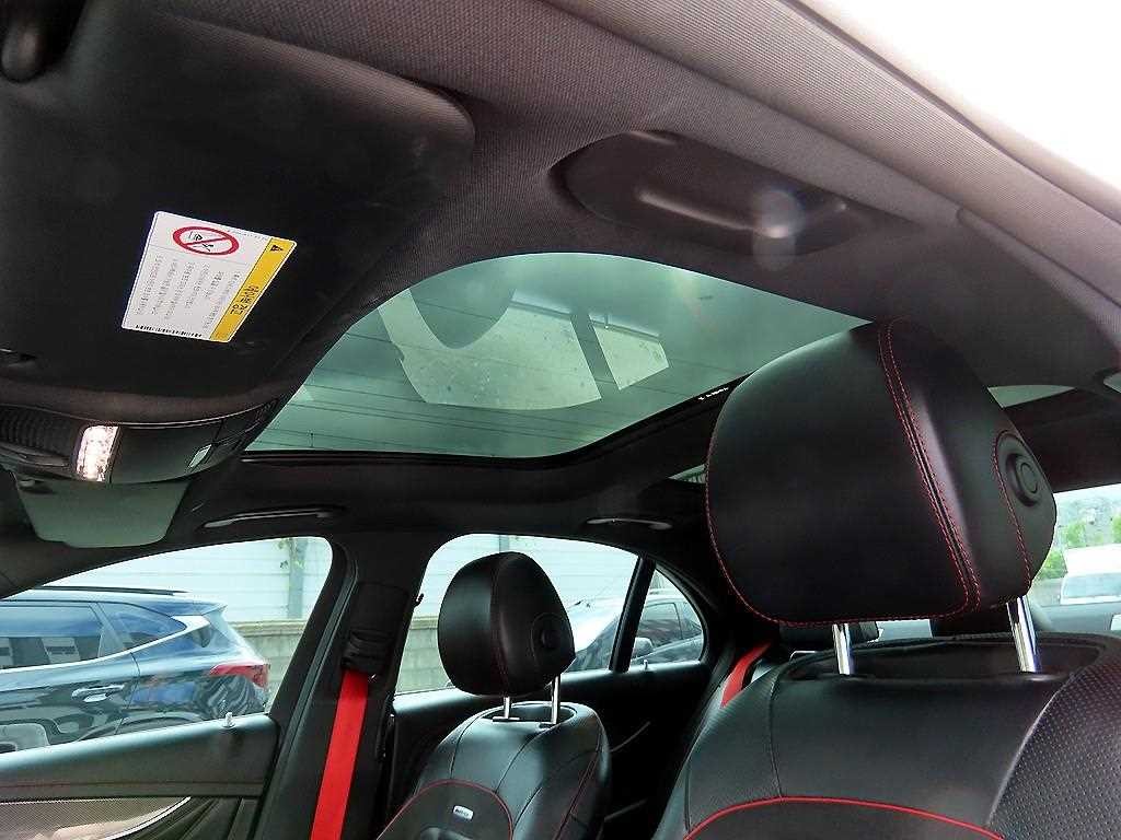 벤츠 E 클래스 E-클래스 W213 E43 AMG 4MATIC 이미지 16