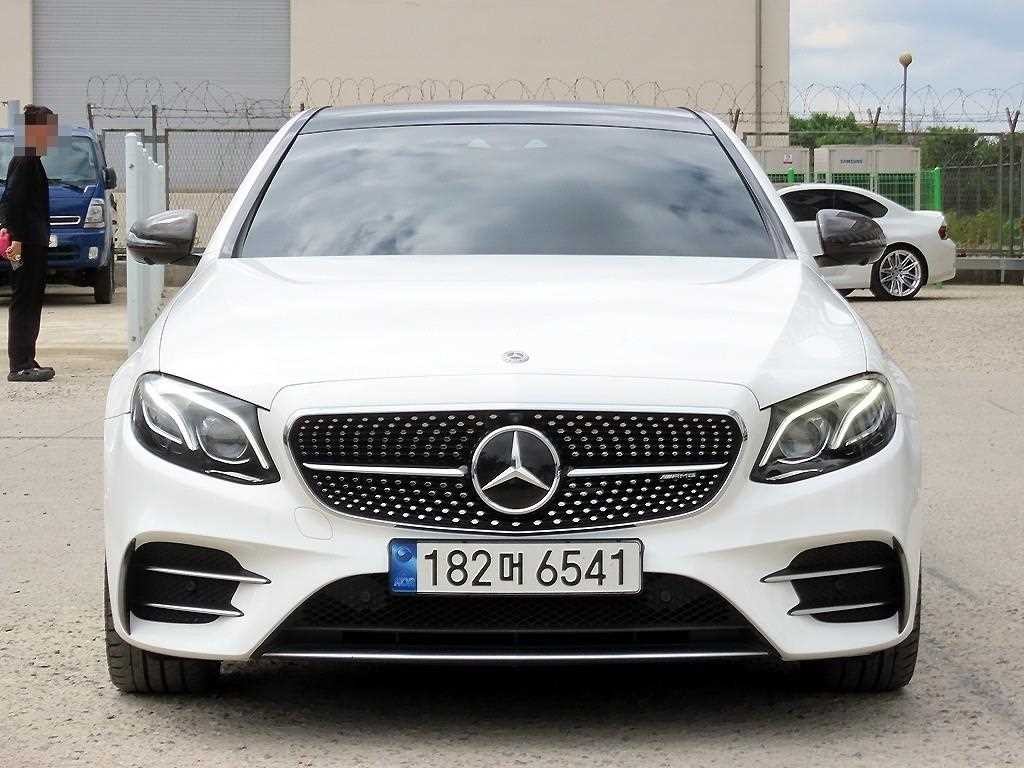 벤츠 E 클래스 E-클래스 W213 E43 AMG 4MATIC 이미지 2