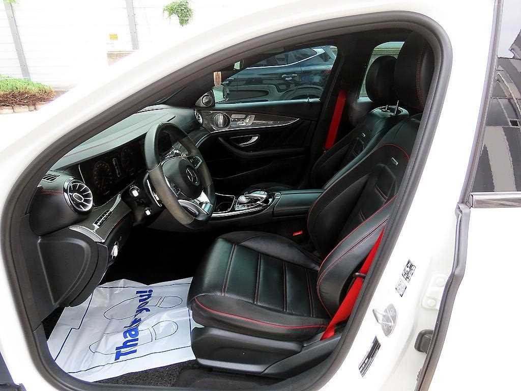 벤츠 E 클래스 E-클래스 W213 E43 AMG 4MATIC 이미지 5