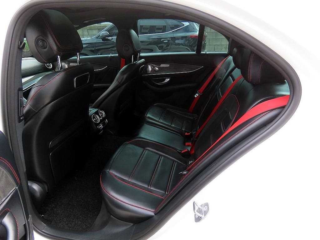 벤츠 E 클래스 E-클래스 W213 E43 AMG 4MATIC 이미지 6