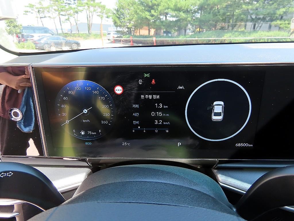 현대 그랜저 그랜저 (GN7) 가솔린 2.5 2WD 프리미엄 이미지 9