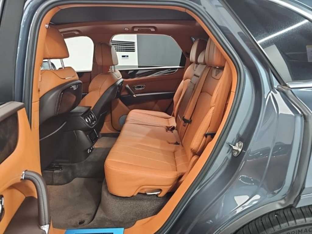 벤틀리 벤테이가 4.0 V8 이미지 12