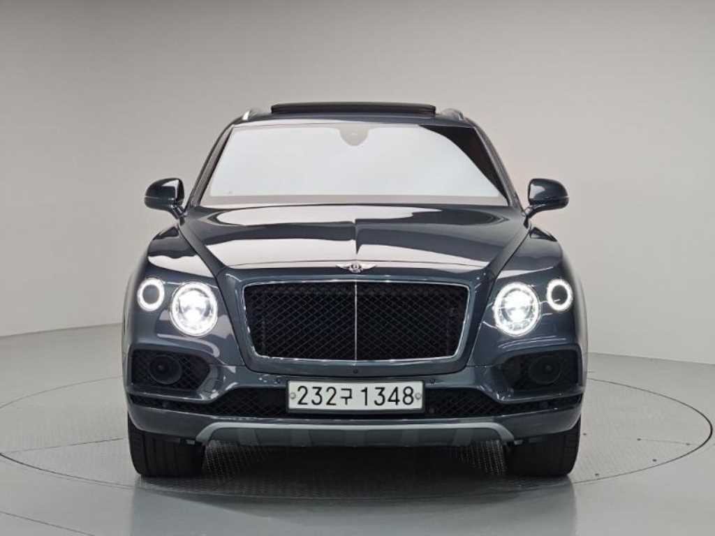 벤틀리 벤테이가 4.0 V8 이미지 2