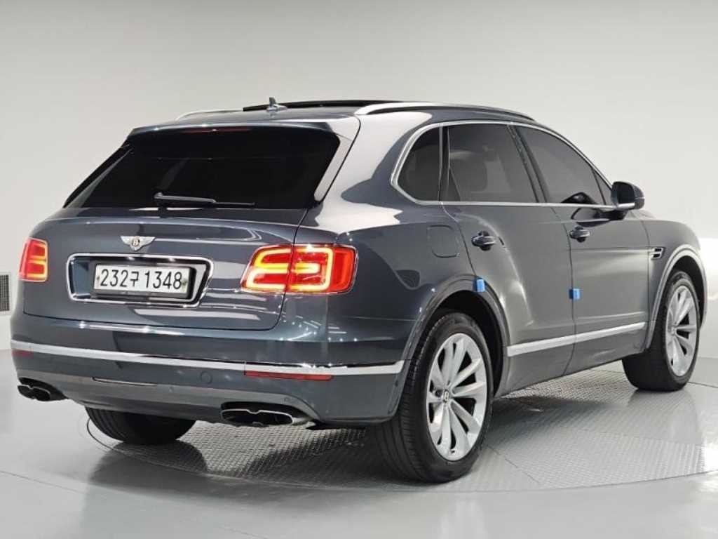 벤틀리 벤테이가 4.0 V8 이미지 4