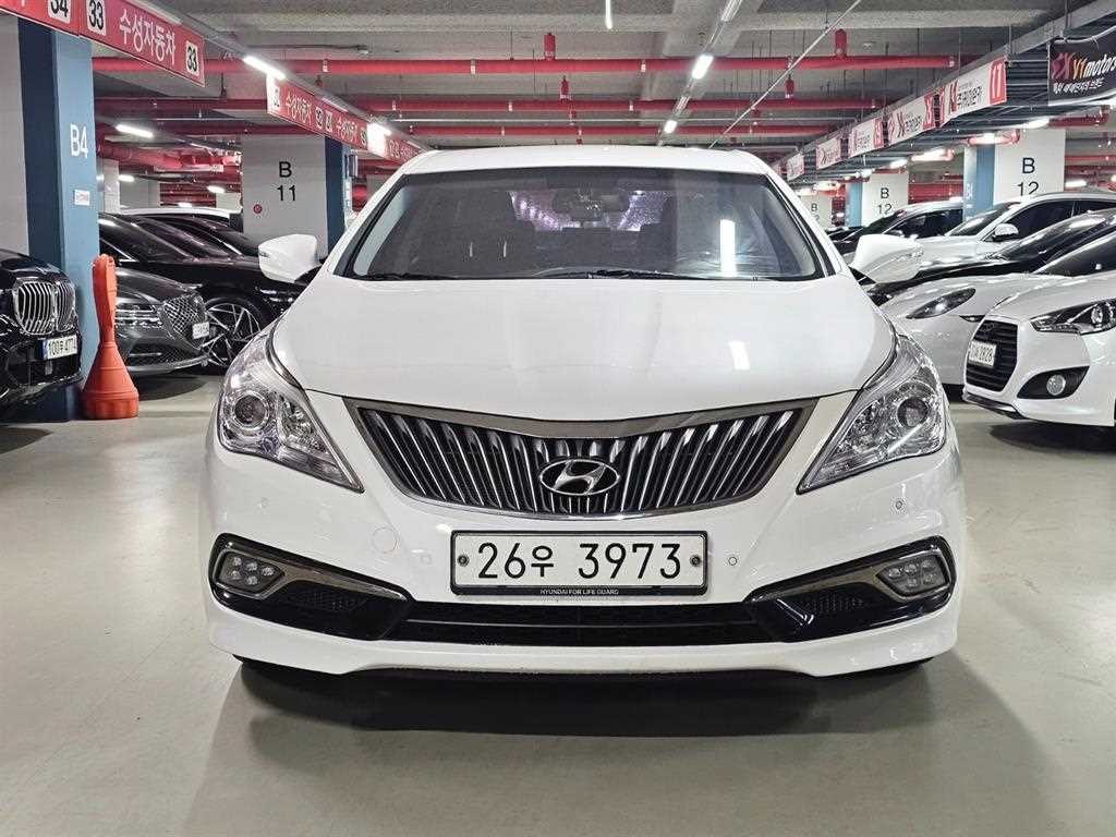현대 그랜저 그랜저 HG HG300 PREMIUM 기본형 이미지 2