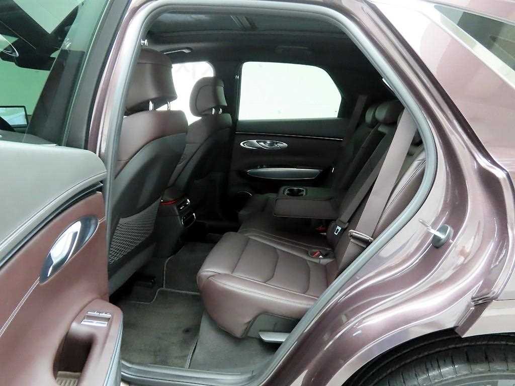 제네시스 GV70 2.5T 가솔린 AWD 이미지 13