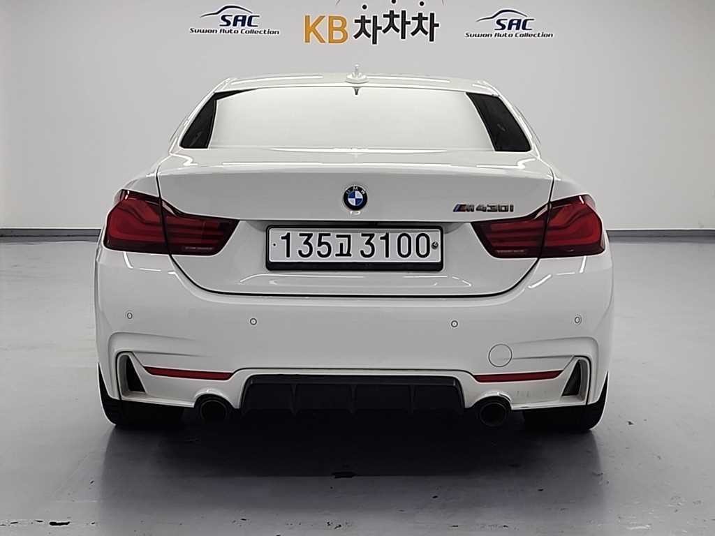 BMW 4시리즈 4시리즈 (F32) 430i 쿠페 M 스포츠 이미지 3
