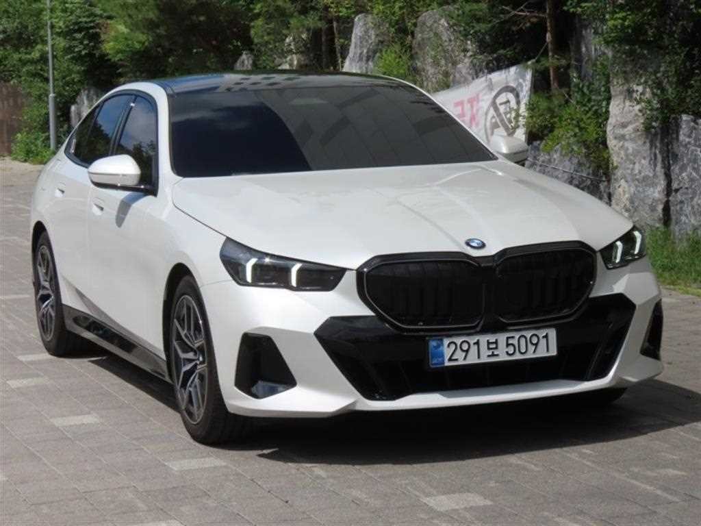 BMW 5시리즈 5시리즈 (G60) 520i 스페셜 에디션 이미지 2