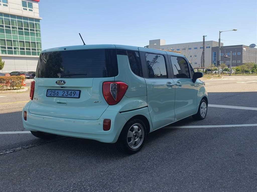 기아 레이 EV 이미지 5