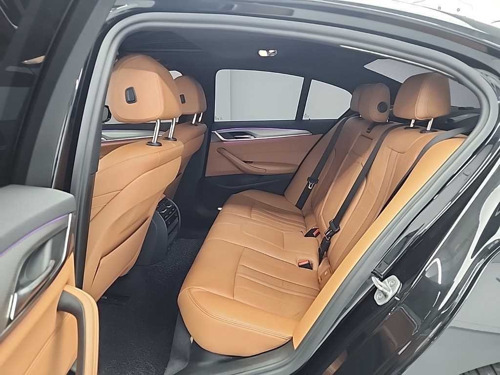 BMW 5시리즈 5시리즈 (G30) 530i M 스포츠 플러스 이미지 12