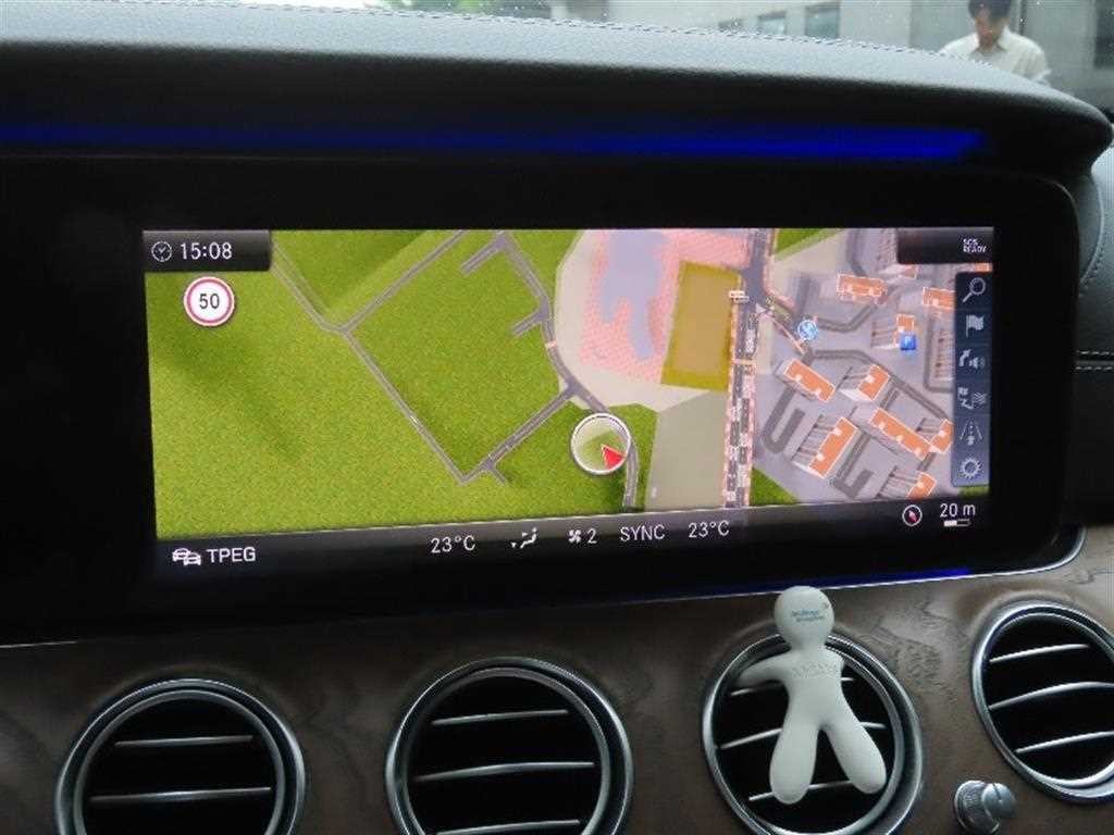 벤츠 E 클래스 E-클래스 W213 E300e 익스클루시브 이미지 8