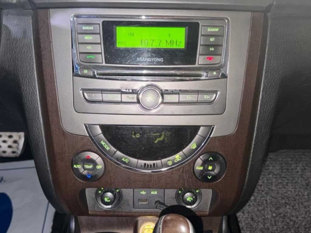 KG모빌리티(쌍용) 렉스턴 렉스턴W 2.0  4WD RX7 럭셔리 이미지 9