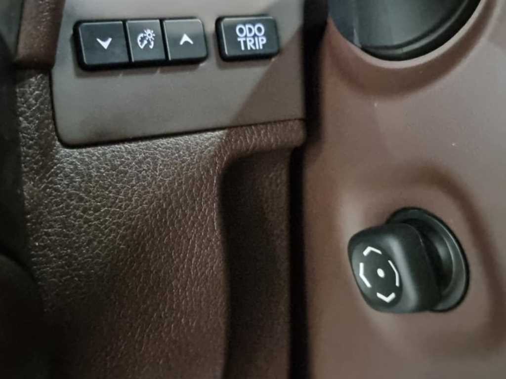 렉서스 ES ES300h 7세대 이그제큐티브 이미지 18