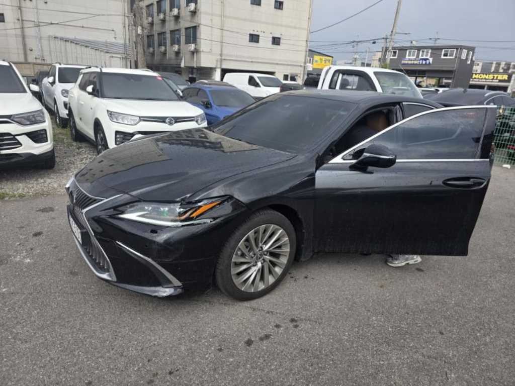 렉서스 ES ES300h 7세대 이그제큐티브 이미지 3