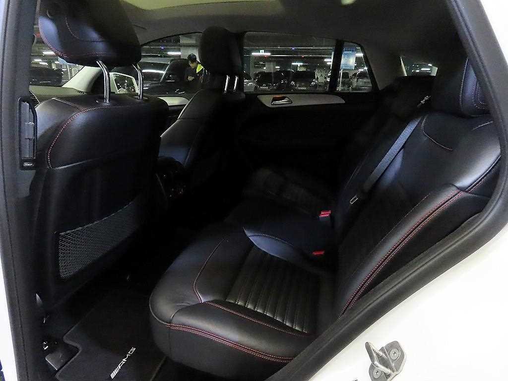 벤츠 GLE 클래스 GLE 클래스 W166 GLE 350 d 4MATIC 쿠페 이미지 7