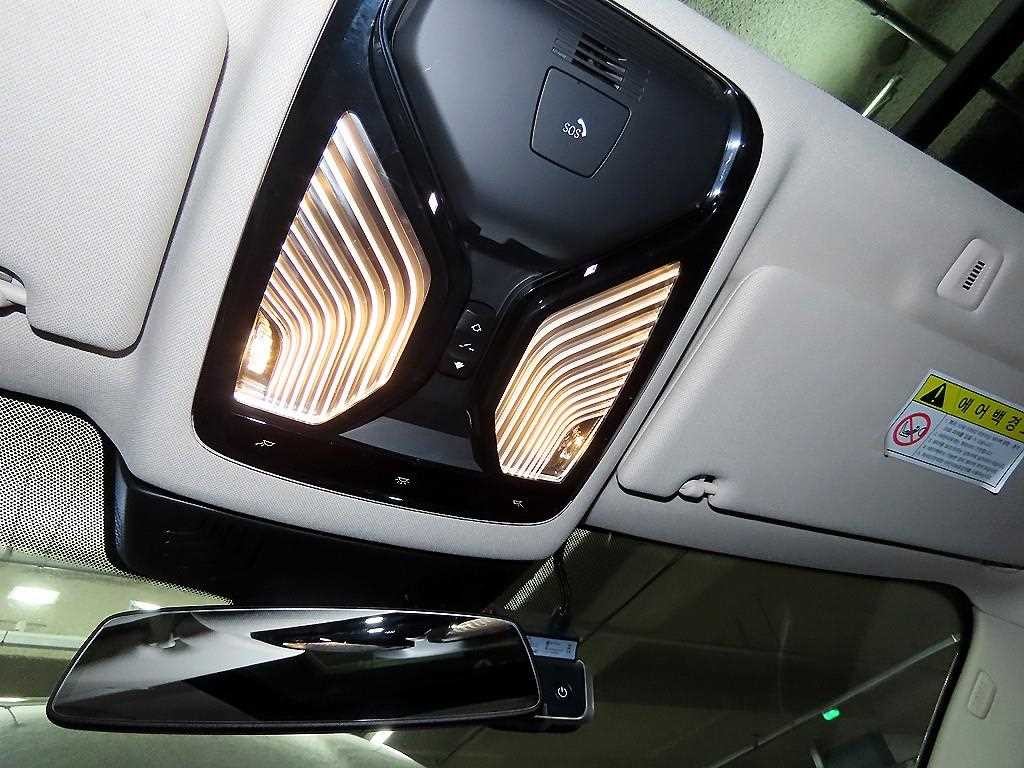 BMW 5시리즈 5시리즈 (G30) 520d M 스포츠 플러스 이미지 16