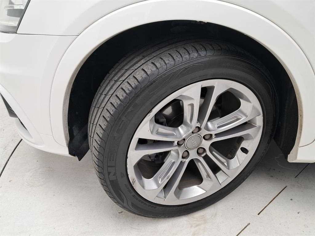 아우디 Q3 35 TDI 콰트로 프레스티지 이미지 20