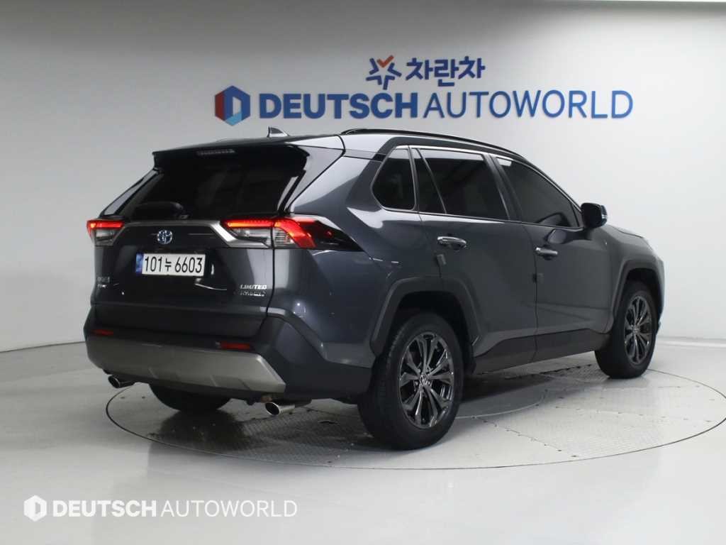 토요타 라브4 RAV4(5세대) 2.5 4WD 하이브리드 이미지 2