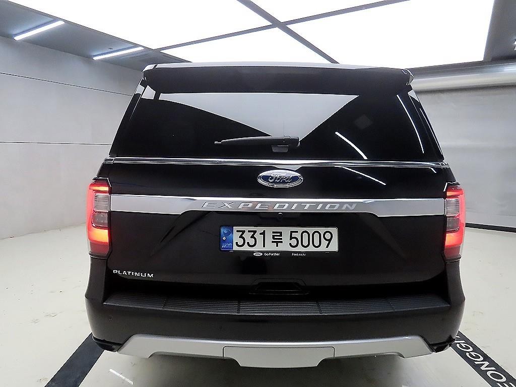 포드 익스피디션 3.5 EcoBoost Platinum 이미지 3