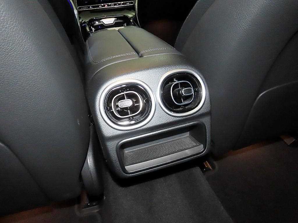 벤츠 C 클래스 C클래스 W206 C200 4MATIC 아방가르드 이미지 15