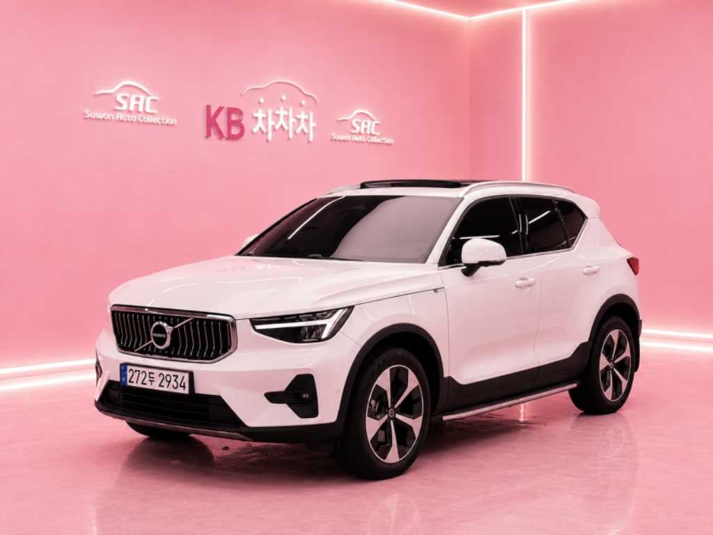 볼보 XC40 B4 AWD 얼티메이트 브라이트 이미지 1