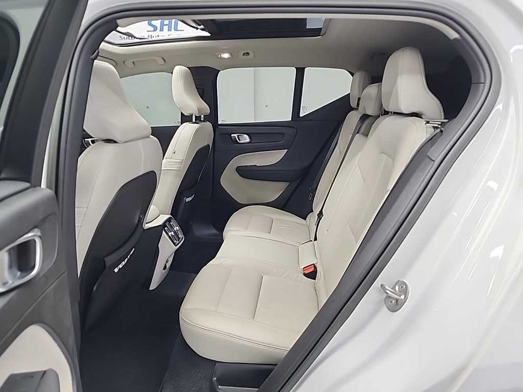 볼보 XC40 B4 AWD 얼티메이트 브라이트 이미지 13